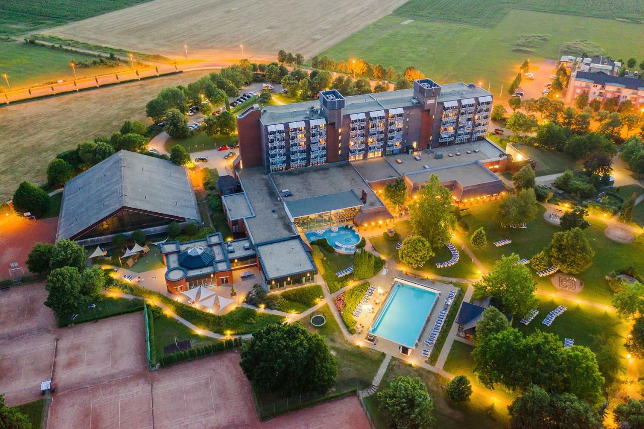 Danubius Hotel Buek Esterno foto
